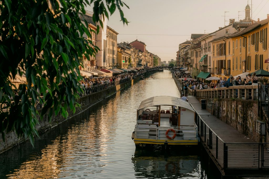 Naviglio Grande a Milano nel quartiere dei Navigli