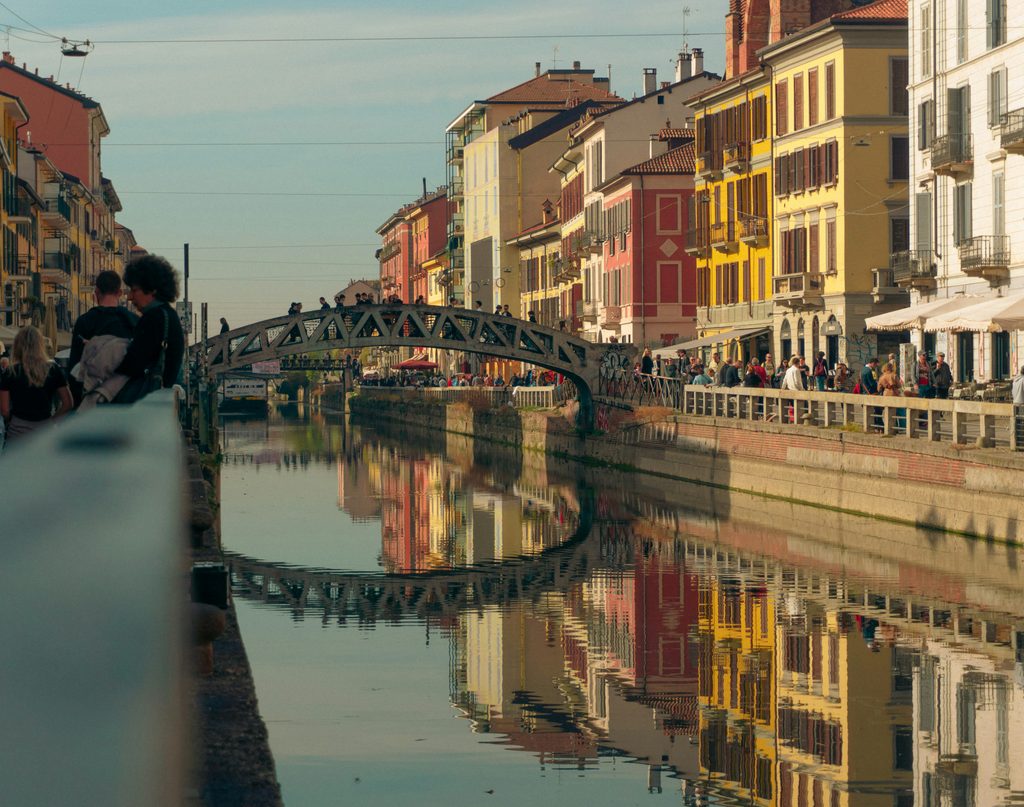 Ponte sul Naviglio Grande a Milano